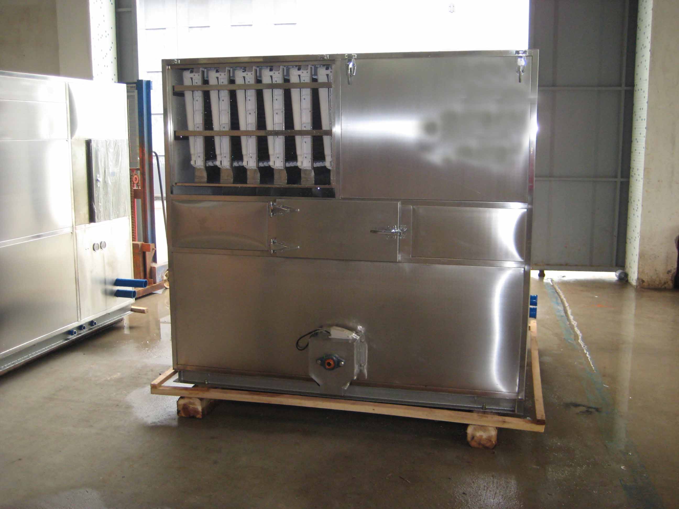 KC2000 Cube Ice Machine